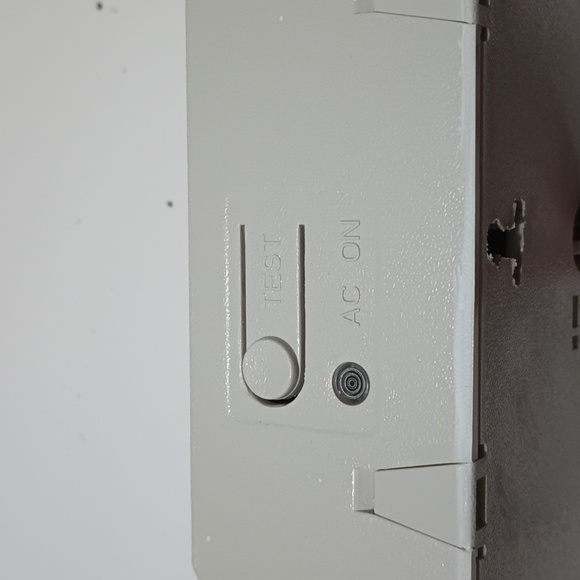 Emergency Lighting LEDR-2 Adjustable Angled Lights 120V/277V LED Thermoplastic - Picture 5 of 7